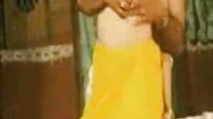 तीन गांठों ने कामुक खिलौनों हिंदी में फुल सेक्सी फिल्म के साथ एक दूसरे को गड़बड़ कर दिया