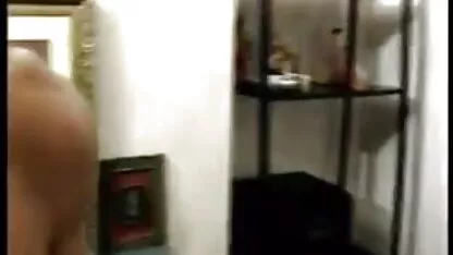 डार्क हिंदी में सेक्सी वीडियो मूवी चमड़ी वाली लड़की जेज़ाबेल ने एक अश्लील शोरूम में चूसा