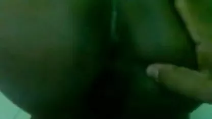 गोरा गांड में हिंदी में फुल सेक्सी मूवी हो जाता है