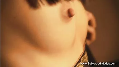 पत्नी वायलेट और अतिथि ऐलेना ने अतुल्य मिक ब्लू सेक्स मूवी एचडी में की चुदाई की