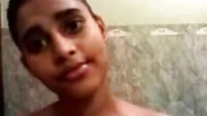 कीरन ली ने सेक्स के लिए प्रसिद्ध फूहड़ ब्रांडी लव सेक्सी हिंदी मूवी में का आदेश दिया