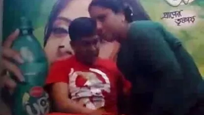 नौकरानी क्रीम बड़े सेक्सी मूवी सेक्सी मूवी हिंदी में स्तन