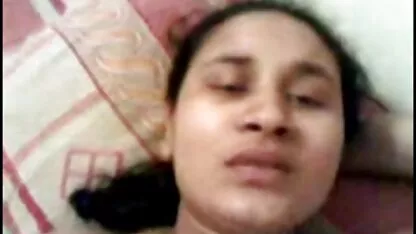 एक चरमराते बिस्तर पर माँ और बेटे का वास्तविक अनाचार हिंदी में सेक्सी मूवी वीडियो