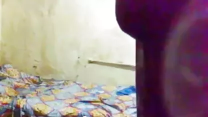 तीन के लिए फुल सेक्सी मूवी वीडियो में पार्टी और सेक्स