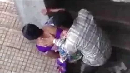 सेक्स टूरिज्म ने महिला छात्रों को सेक्सी हिंदी मूवी में बेइज्जत किया