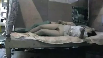 वर्कआउट सेक्स एक लेग्गी श्यामला के साथ सेक्सी वीडियो हिंदी मूवी में