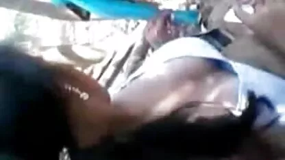 गोरा आदमी सेक्सी मूवी हिंदी में फुल एचडी को शारीरिक परीक्षा के लिए लाया