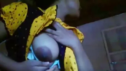 एक उपहार के साथ बेली सेक्सी हिंदी मूवी में जे लड़की