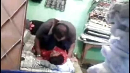 समलैंगिक गर्लफ्रेंड के लिए सेक्सी हिंदी मूवी वीडियो में यौन जिम्नास्टिक