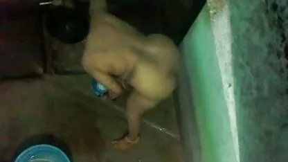 दर्पण के सामने हिंदी में सेक्सी मूवी एचडी नटखट शरारती