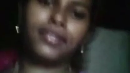 दो गर्लफ्रेंड और हिंदी में सेक्सी मूवी वीडियो सुबह एक लिंग