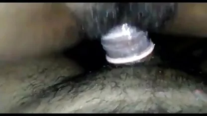 आदमी एक भावुक सेक्सी हिंदी मूवी वीडियो में गोरा गड़बड़