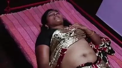 ऑड्रे बिटोनी एक शॉवर हिंदी में सेक्सी फिल्म मूवी साझा करने के बाद प्रेमी के साथ बकवास करती है