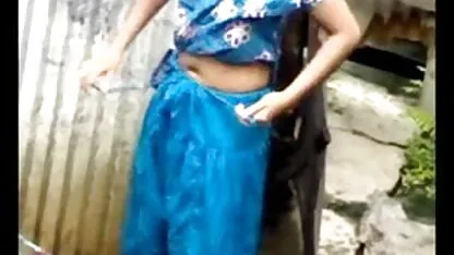 एक सेक्स मशीन के साथ खेल सेक्सी में हिंदी मूवी