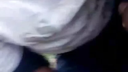 लेस्बियन लड़कियां अपने पस के स्वाद को याद हिंदी में सेक्सी फिल्म मूवी करती हैं