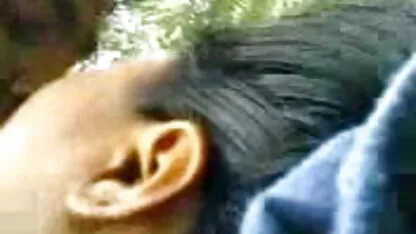 ऑड्रे बिटोनी ने वाइब्रेटर से खूबसूरती से सेक्सी हिंदी मूवी में हाथ खींचा