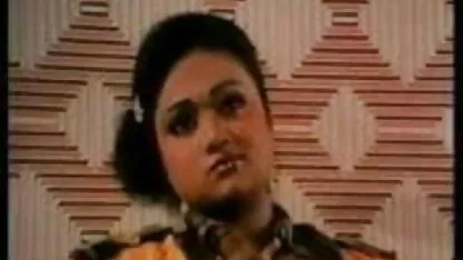 दाढ़ी वाले दादा ने फर्श पर एक रूसी छात्र को गड़बड़ हिंदी सेक्सी फुल मूवी एचडी में किया और बिस्तर को इकट्ठा करने में मदद की