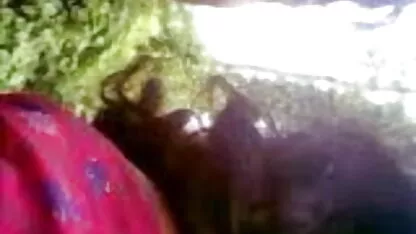 बिग-बेल्ड मेन के पास हिंदी में फुल सेक्स मूवी एक श्यामला मुंह है