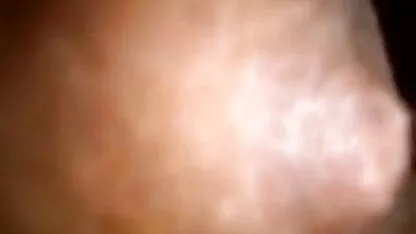 भावुक लड़की एक रसदार blowjob बनाता है सेक्सी फिल्म मूवी में