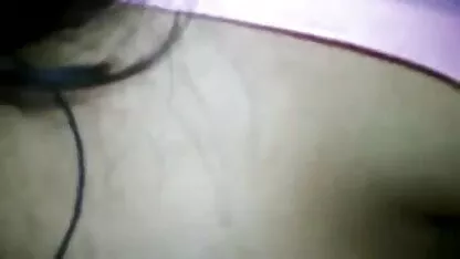 परिपक्व सैंड्रा महिला कार्ड खो देती है और अपनी ब्रा सेक्सी हिंदी मूवी में उतार देती है