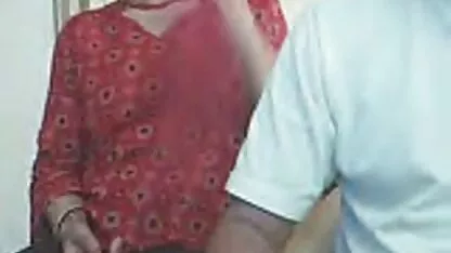 एक गुदगुदी सेक्सी मूवी दिखाओ हिंदी में बहन के साथ दो भाइयों का समूह अनाचार