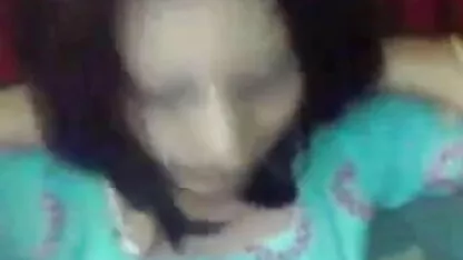 जेन डार्लिंग घर के बाहर गए और सेक्सी मूवी वीडियो में सेक्सी खुद को सहलाने लगे