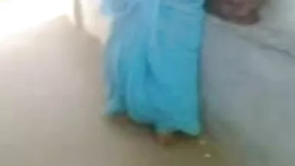 कमबख्त लड़की सेक्सी मूवी हिंदी में वीडियो जंगल में कमबख्त के लिए आई थी